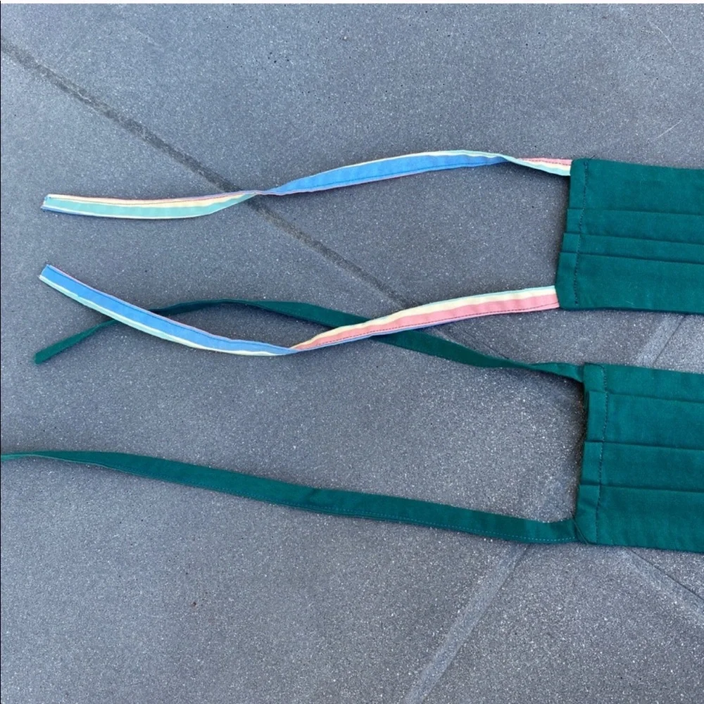 2 face masks set lot GREEN cloth FOLDED head ties covering Covid protection